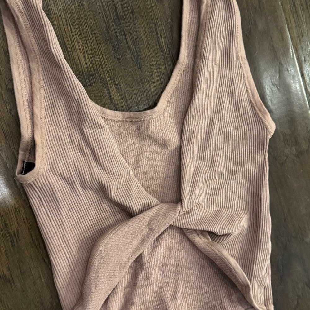 Urban Outfitters Cream Tie Front Fitted Tank Top - Picture 3 of 9